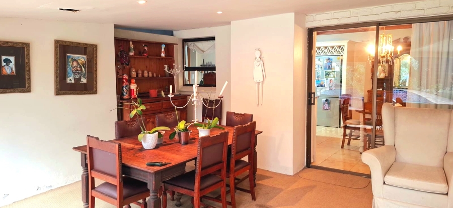 5 Bedroom Property for Sale in Beacon Bay Eastern Cape